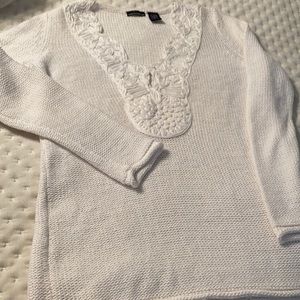 Women’s sweater
